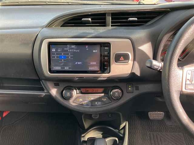 TOYOTA VITZ 2014