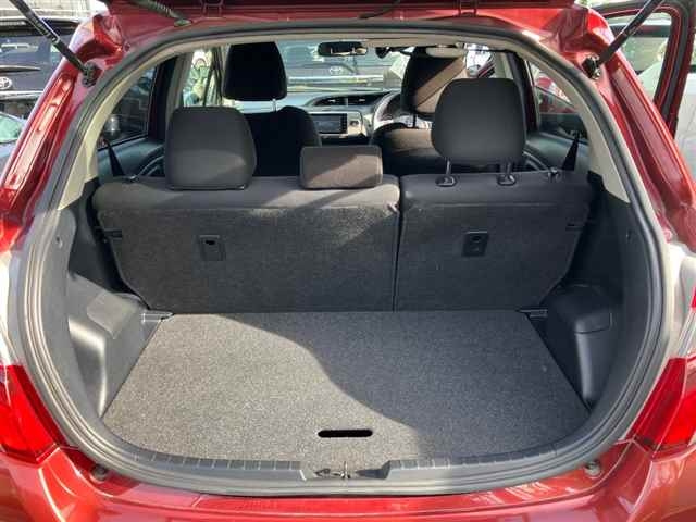 TOYOTA VITZ 2014