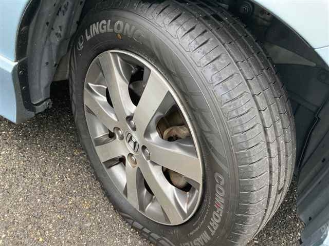 HONDA FREED 2009