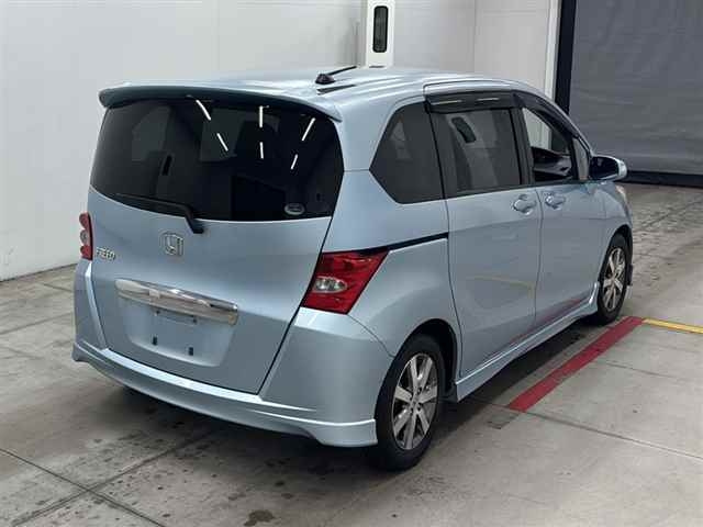 HONDA FREED 2009