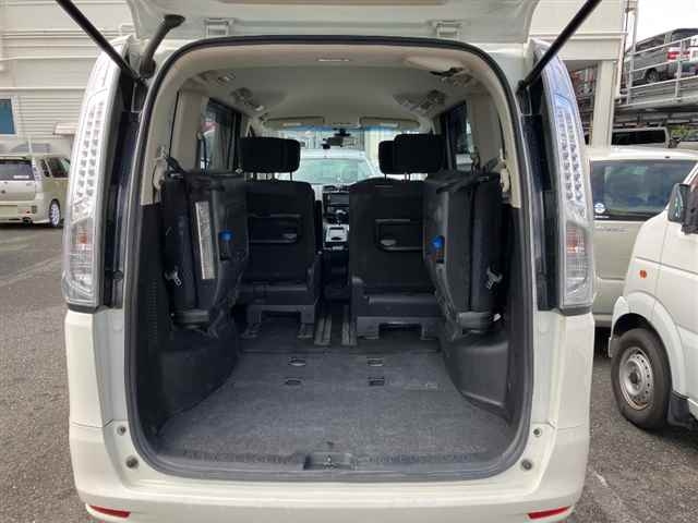 NISSAN SERENA 2016