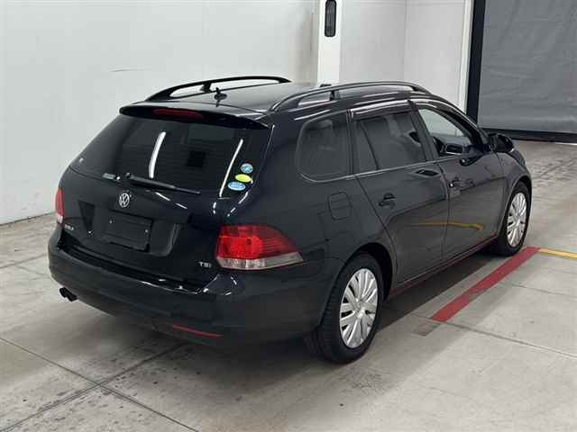 VOLKSWAGEN GOLF VARIANT 2010