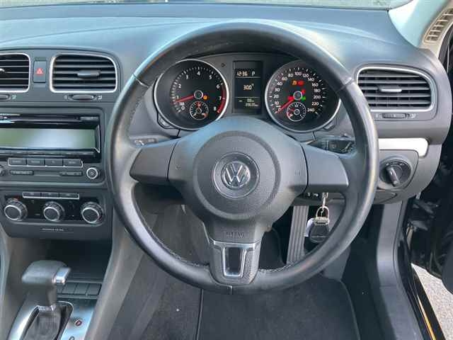 VOLKSWAGEN GOLF VARIANT 2010