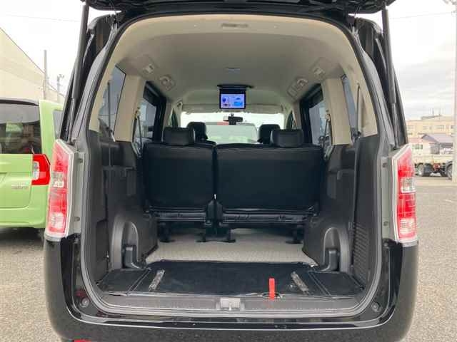 HONDA STEP WAGON 2011