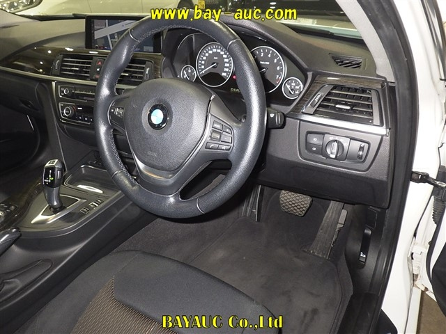 BMW 3 SERIES 2012