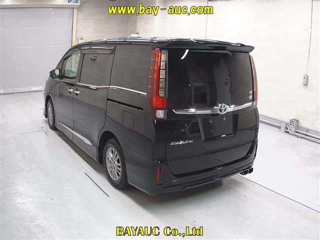 TOYOTA ESQUIRE 2014