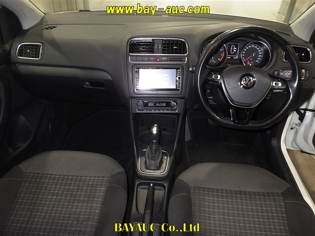VOLKSWAGEN POLO 2017