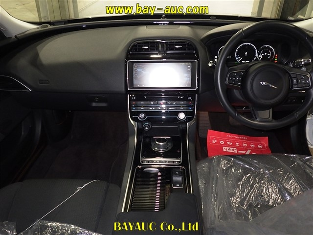 JAGUAR XE 2019