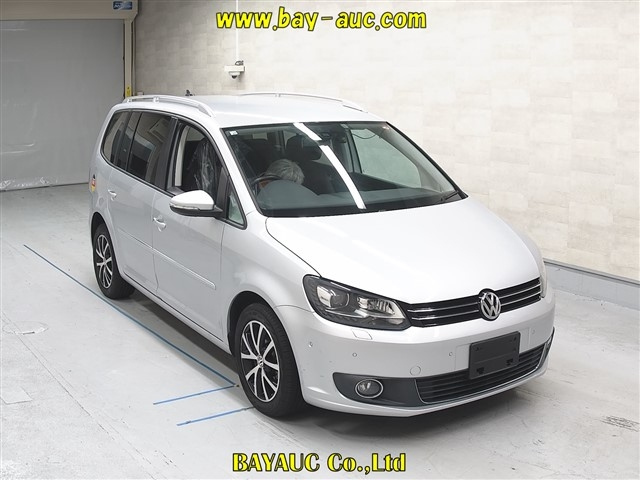 VOLKSWAGEN GOLF TOURAN 2014