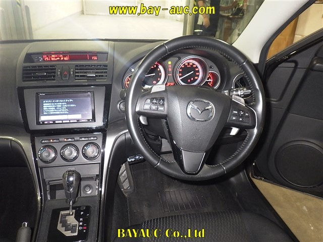 MAZDA ATENZA SPORT 2010