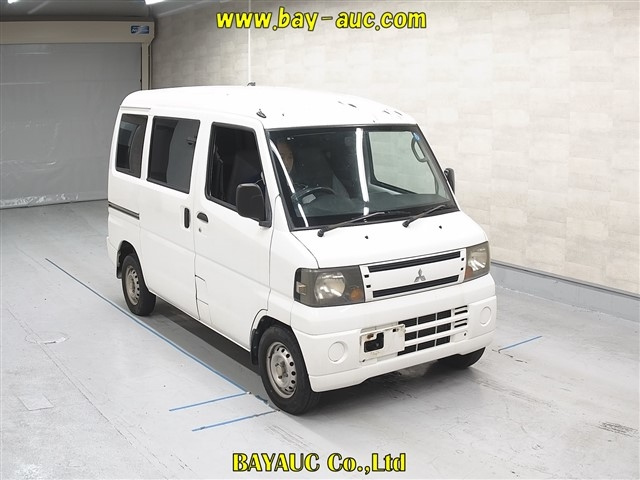 MITSUBISHI MINICAB VAN 2010