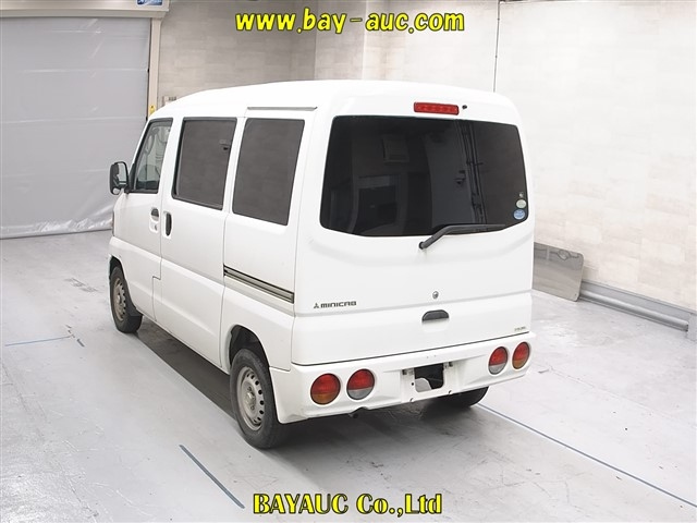 MITSUBISHI MINICAB VAN 2010
