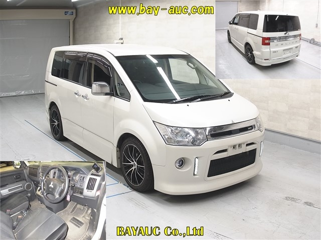 MITSUBISHI DELICA D5 2011