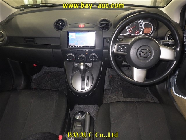 MAZDA DEMIO 2013