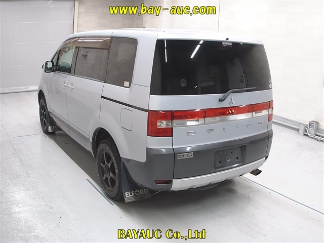 MITSUBISHI DELICA D5 2008