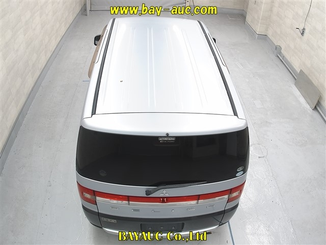 MITSUBISHI DELICA D5 2008