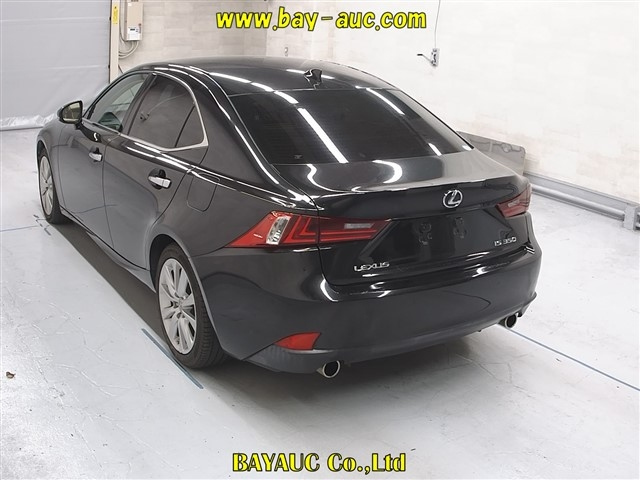 LEXUS IS 2016