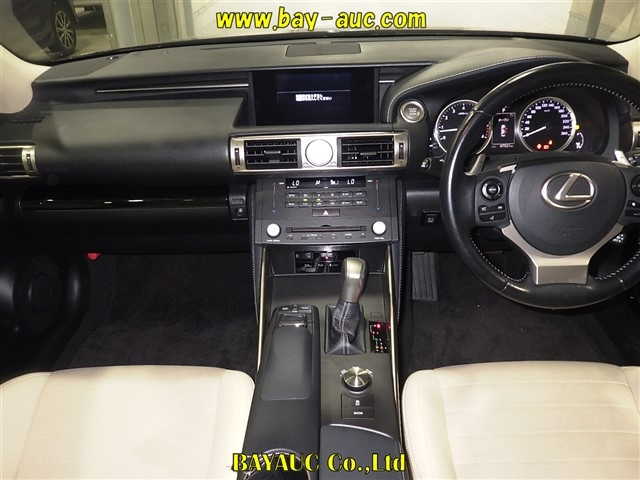 LEXUS IS 2016