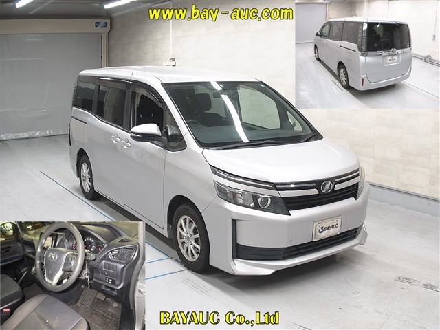 TOYOTA VOXY 2015