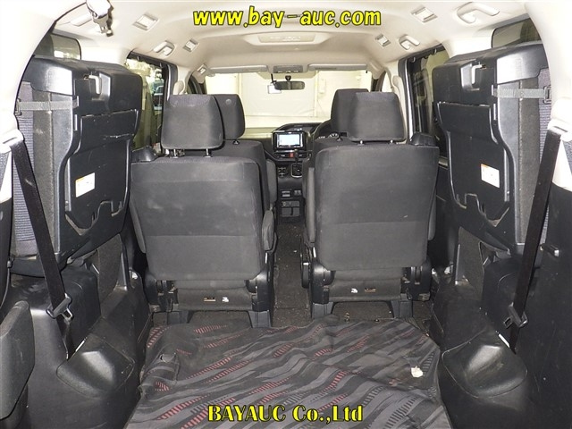 TOYOTA VOXY 2015