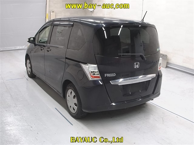 HONDA FREED 2012