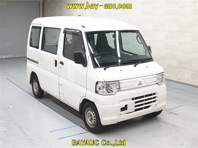 MITSUBISHI MINICAB VAN 2013