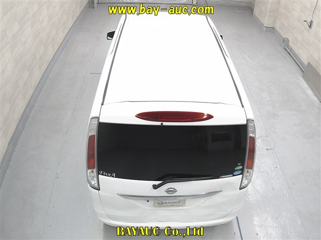 NISSAN SERENA 2013