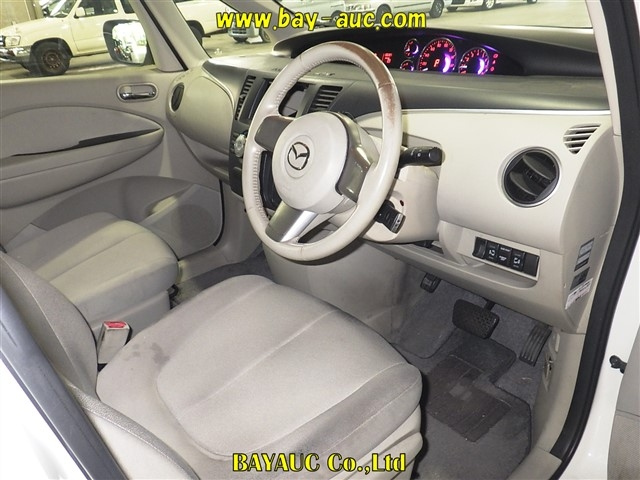 MAZDA BIANTE 2008