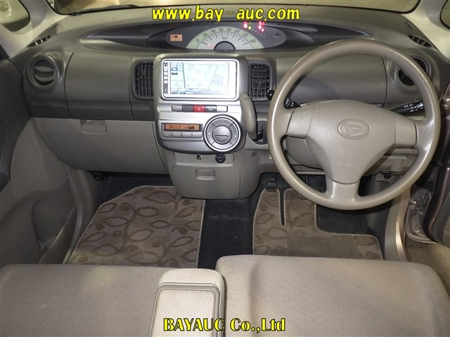 DAIHATSU TANTO 2009
