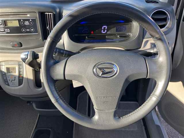 DAIHATSU MIRA E S 2012