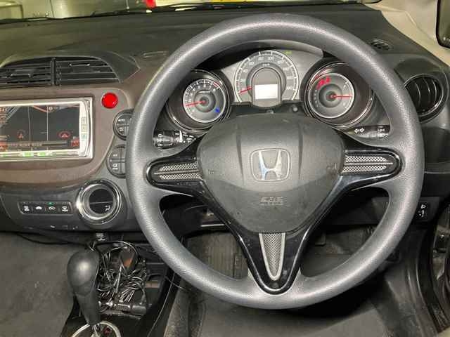 HONDA FIT SHUTTLE 2011