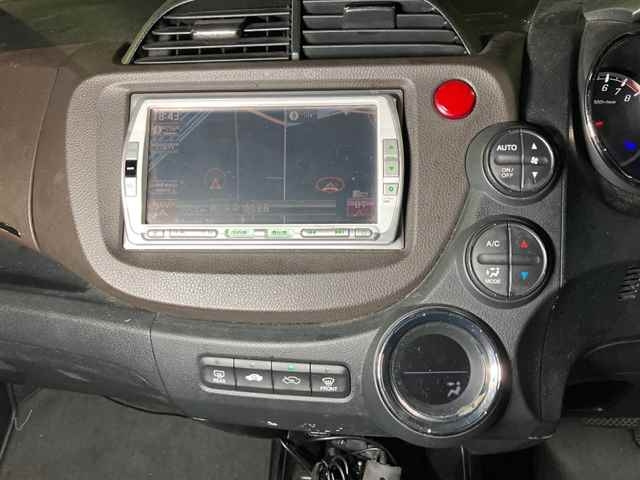 HONDA FIT SHUTTLE 2011
