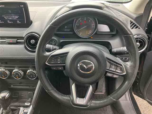 MAZDA DEMIO 2017