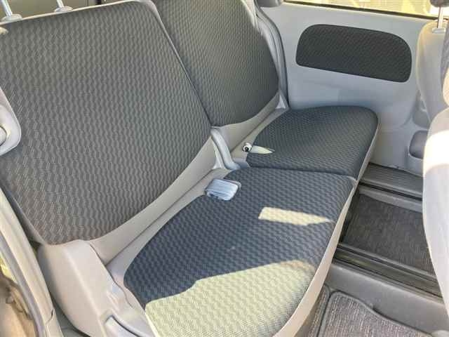 TOYOTA SIENTA 2008