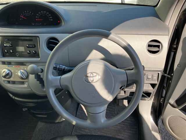 TOYOTA SIENTA 2008