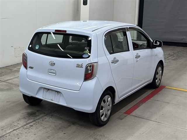 DAIHATSU MIRA E S 2012