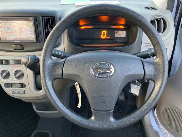 DAIHATSU MIRA E S 2012