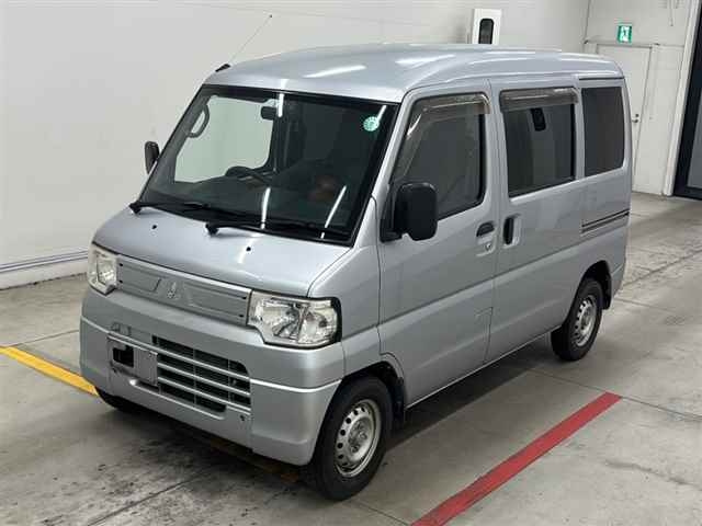 MITSUBISHI MINICAB VAN 2012