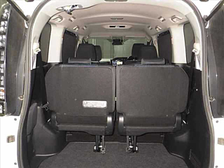 TOYOTA VOXY 2016