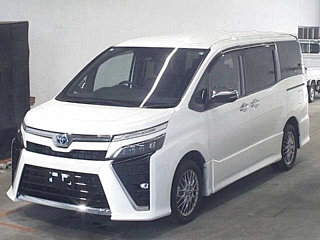 TOYOTA VOXY 2021