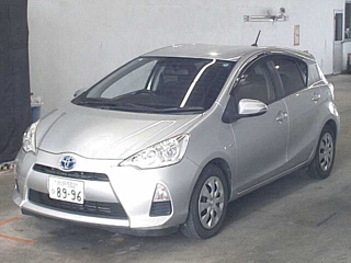 TOYOTA AQUA 2013