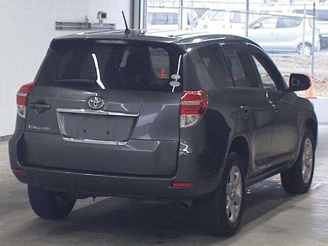 TOYOTA VANGUARD 2010