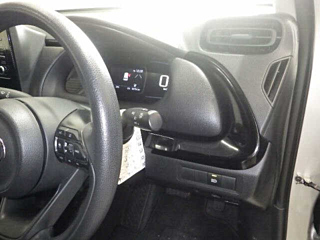 TOYOTA AQUA 2023