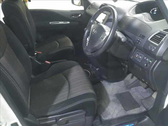 NISSAN SERENA 2015