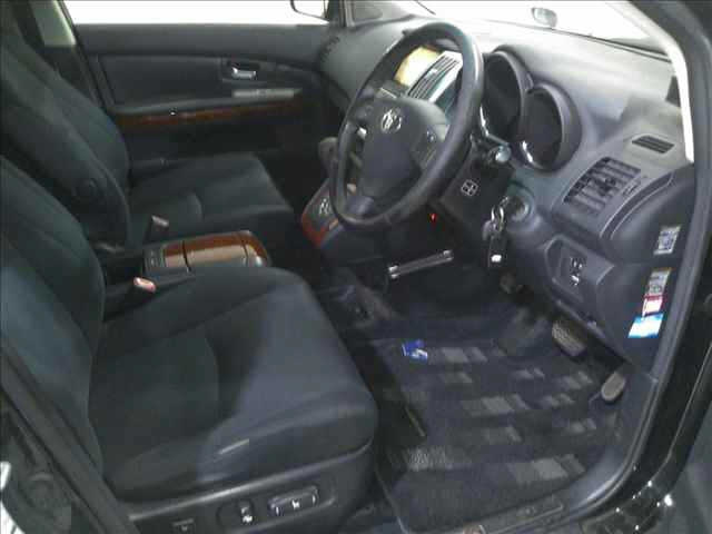 TOYOTA HARRIER 2011
