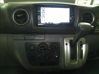 NISSAN CARAVAN 2019