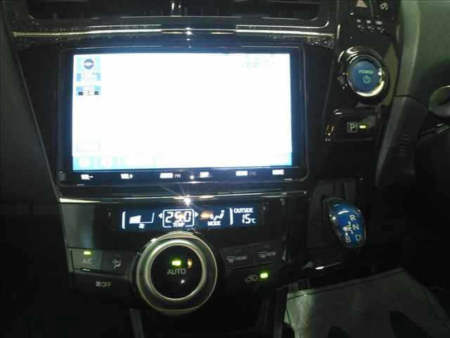 TOYOTA PRIUS ALPHA 2018