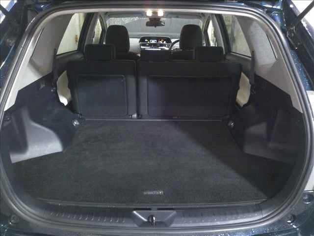 TOYOTA PRIUS ALPHA 2018