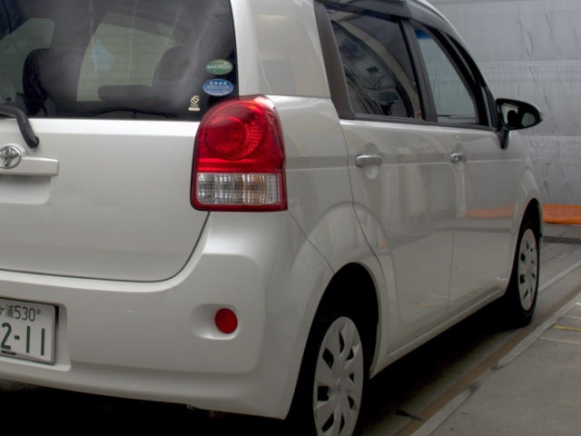 TOYOTA PORTE 2014