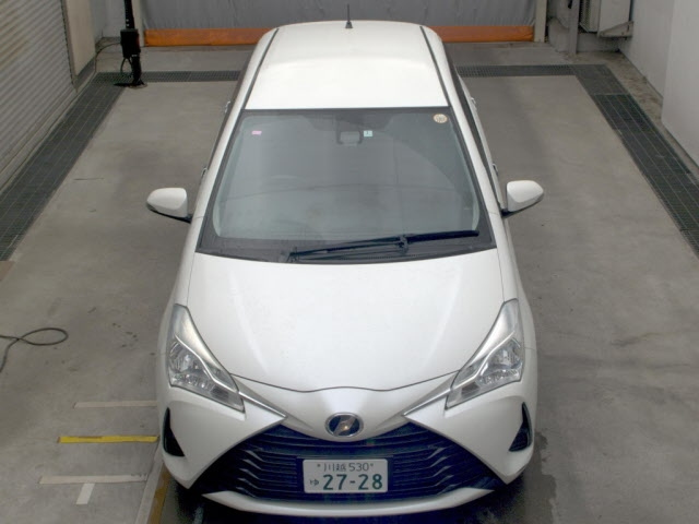 TOYOTA VITZ 2018